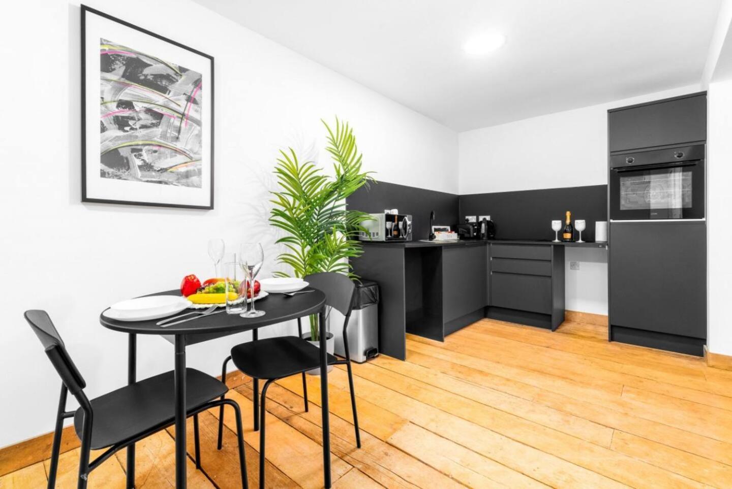 Loft Style Apartment - Near City Centre - Smart Tv- Wifi - Parking - Top Rated - 3Nt Бирмингем Экстерьер фото